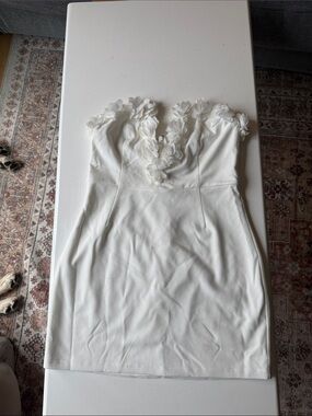 Lulu's White Strapless Floral Appliqué Dress